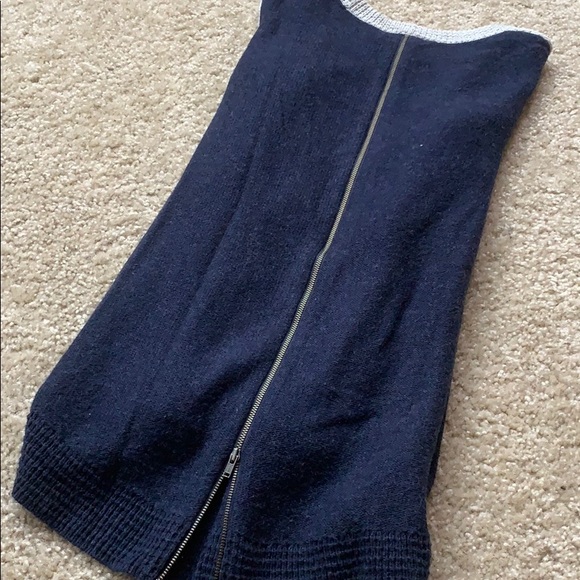 Sweater - Picture 4 of 5